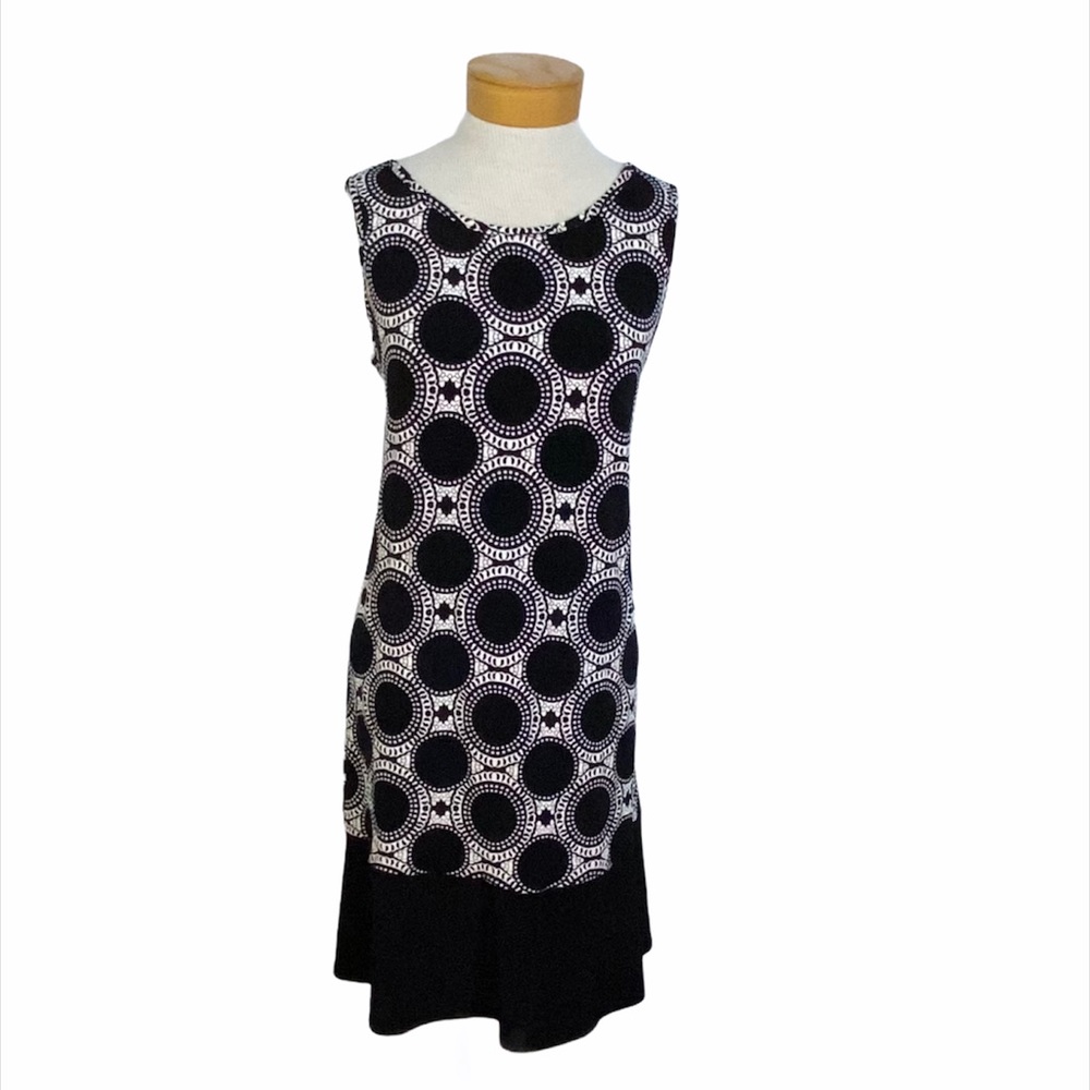 Ronni Nicole Sleeveless Puff Print sz L